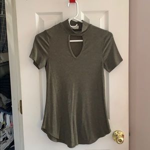 ‼️ 4 for $20 ‼️ Olive green shirt